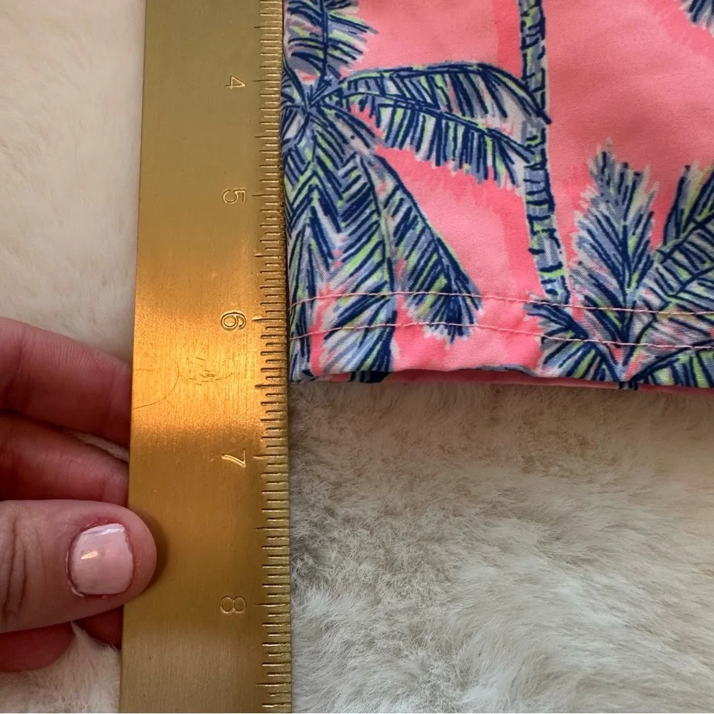 Vineyard Vines | EUC - Boys Chappy Swim Trunks - Size L - Pink Palm Tree_6